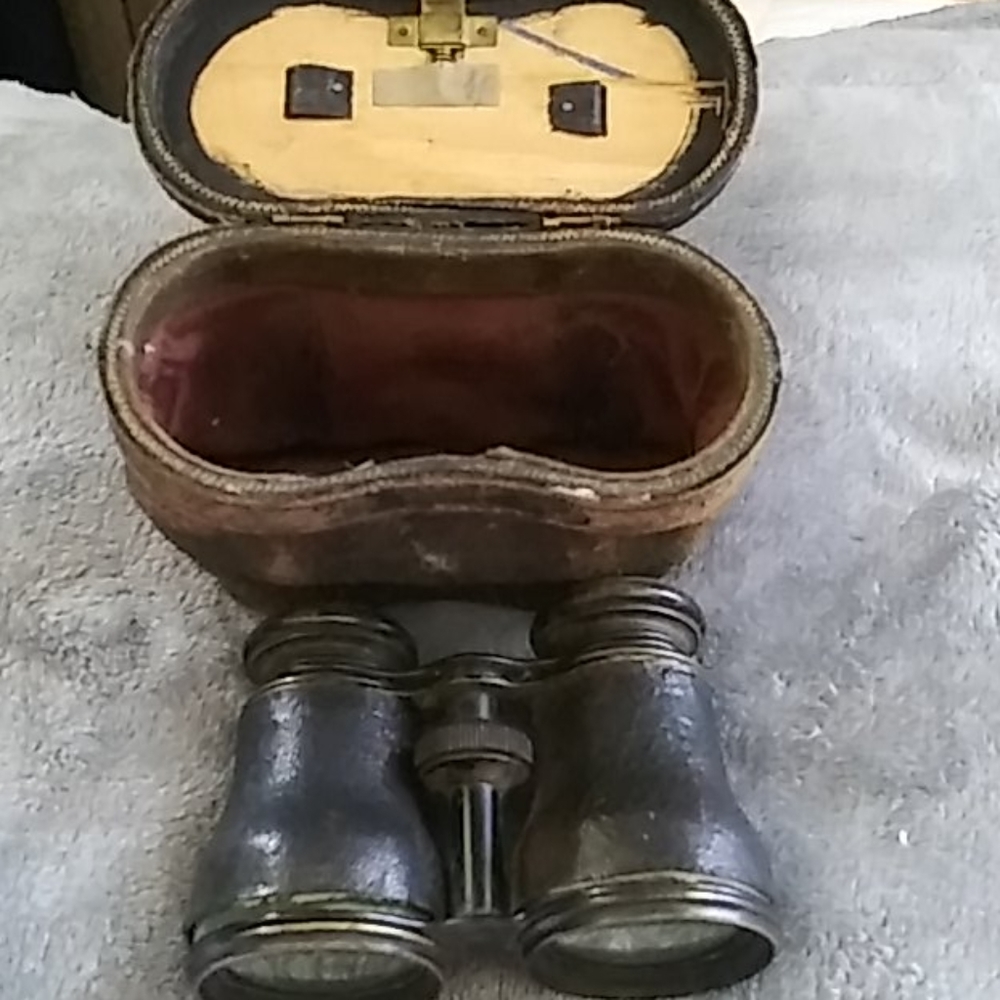 Antique field binoculars